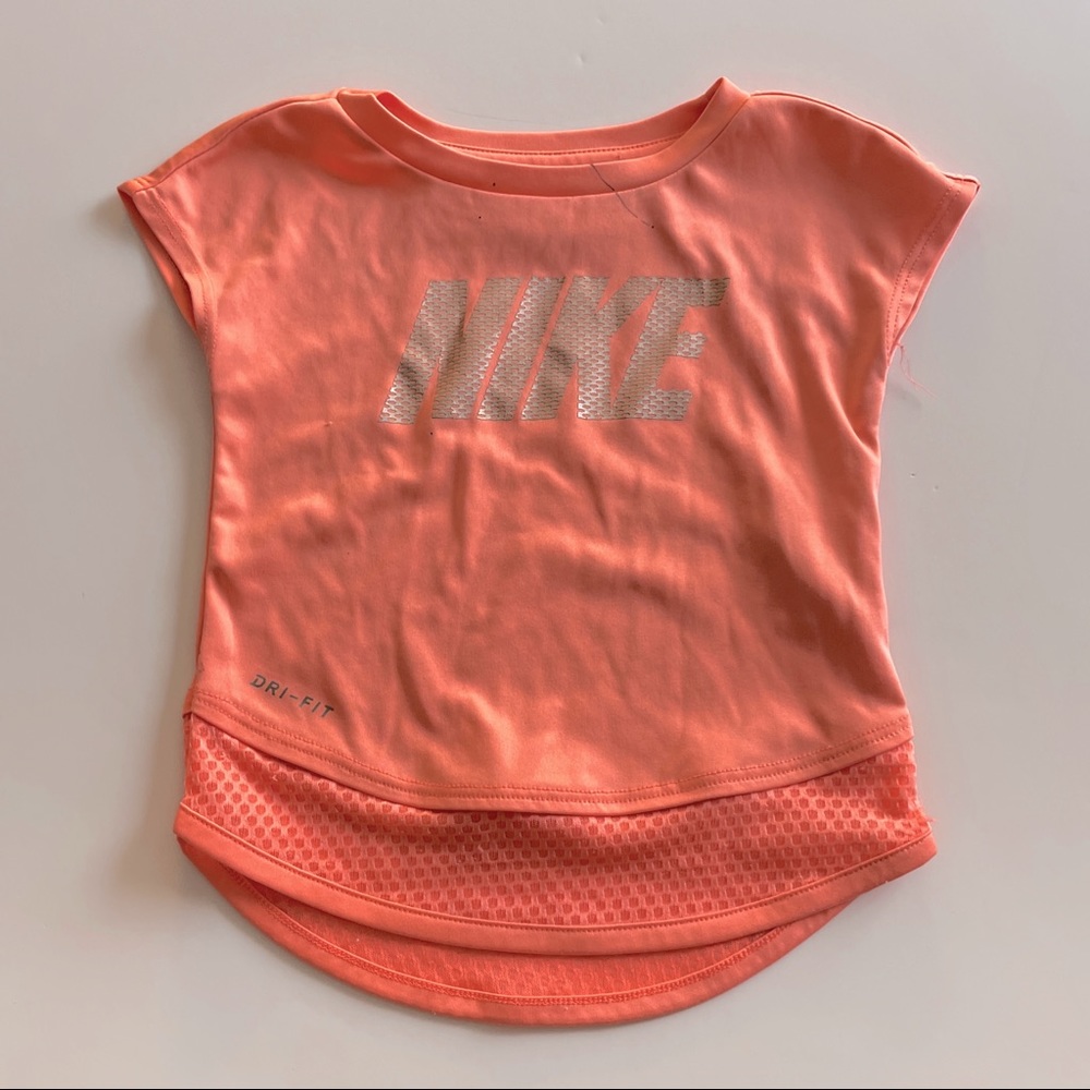Nike tee